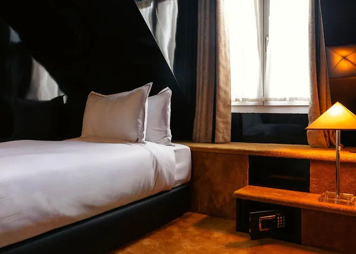 Hotel Chateau D'Eau Parigi